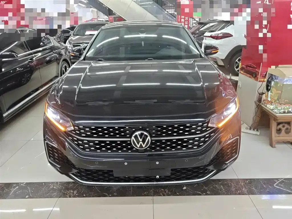 Volkswagen Passat — фото 8
