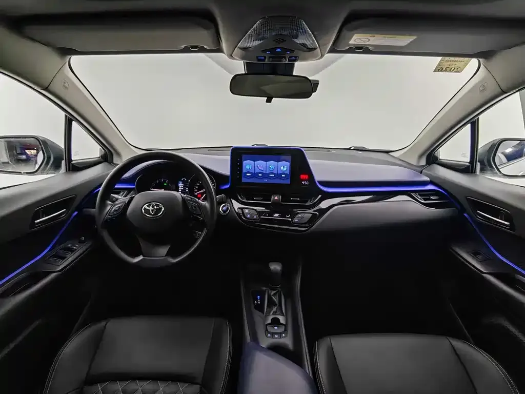 Toyota C-HR — фото 5
