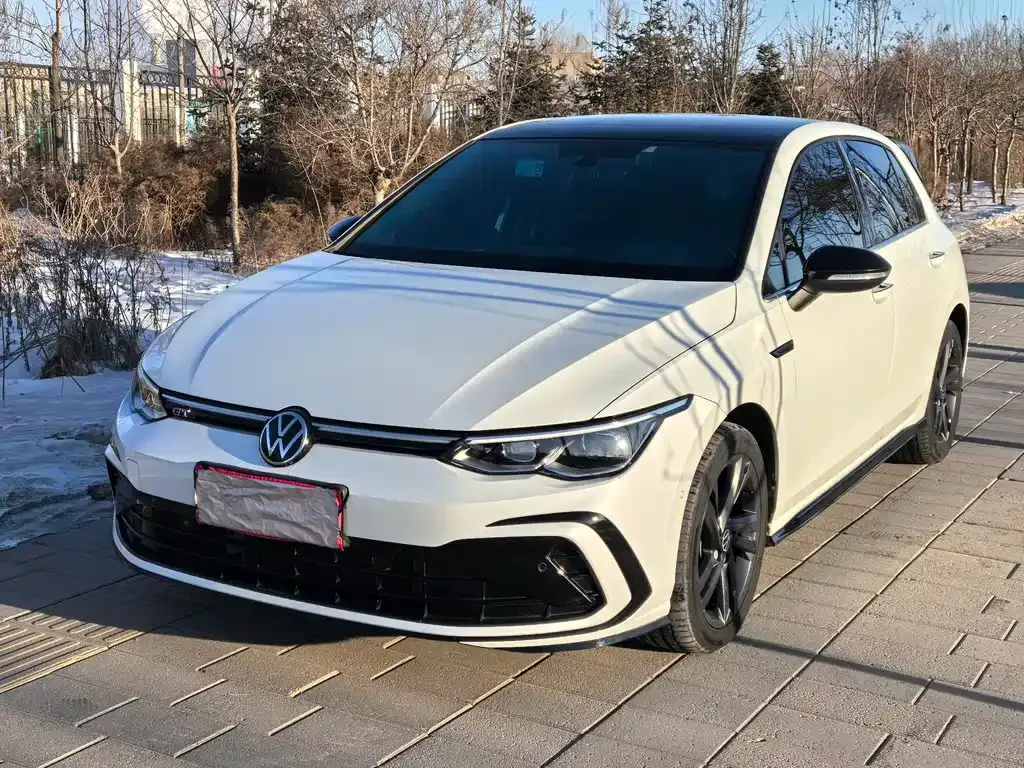 Volkswagen Golf 2022 из CN, фото 1