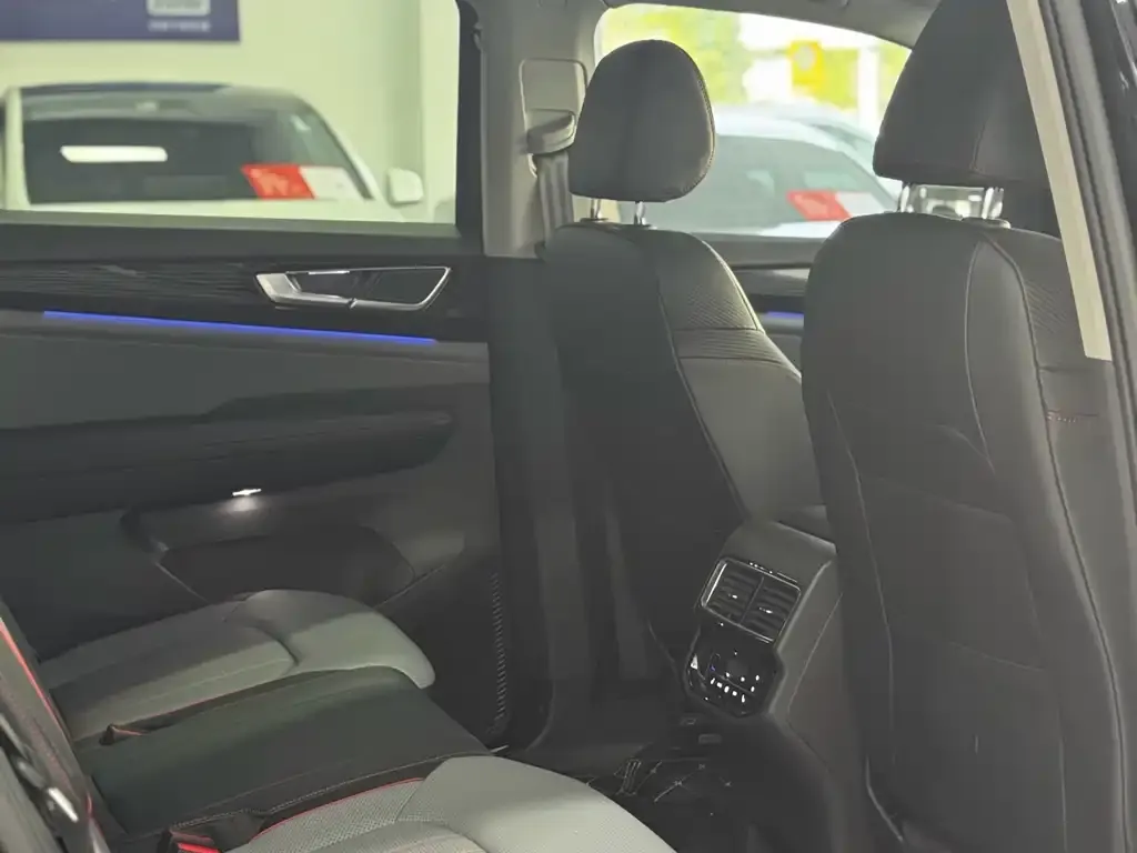 Volkswagen Teramont 2023 из CN, фото 2