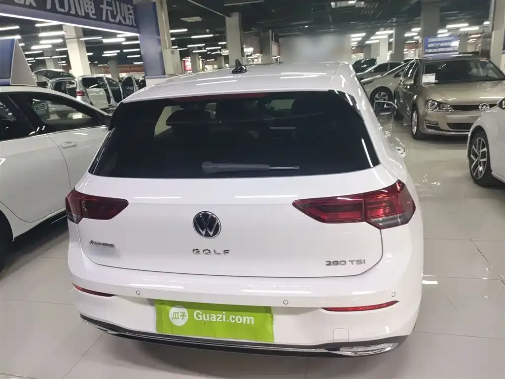 Volkswagen Golf 2021 из CN, фото 7
