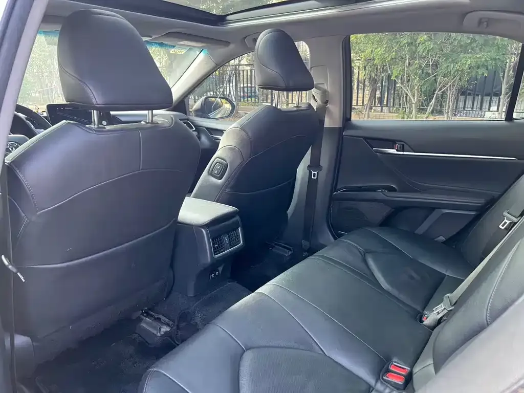 Toyota Camry 2022 из CN, фото 5