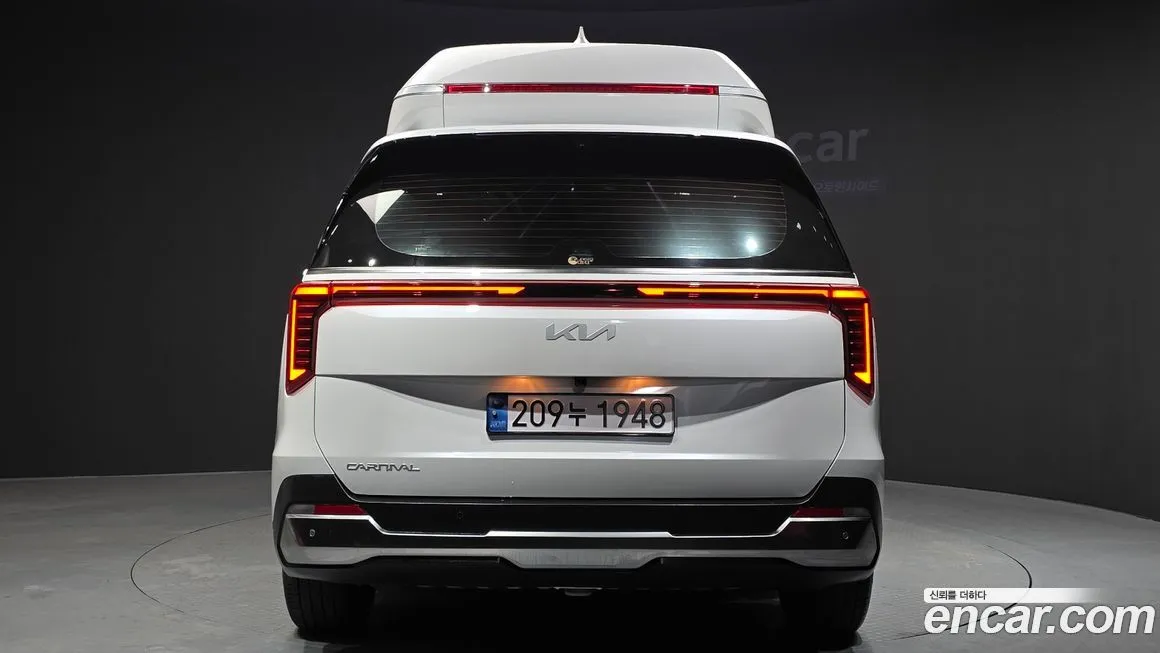 Kia Carnival — фото 2