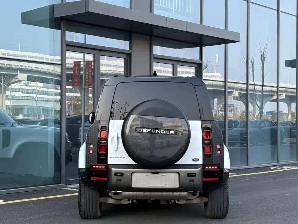 Land Rover Defender 2024 из CN, фото 7