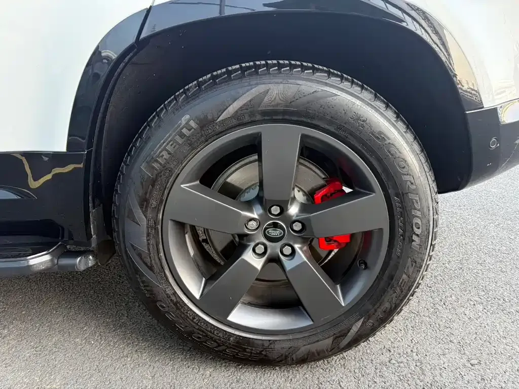 Land Rover Defender 2024 из CN, фото 4