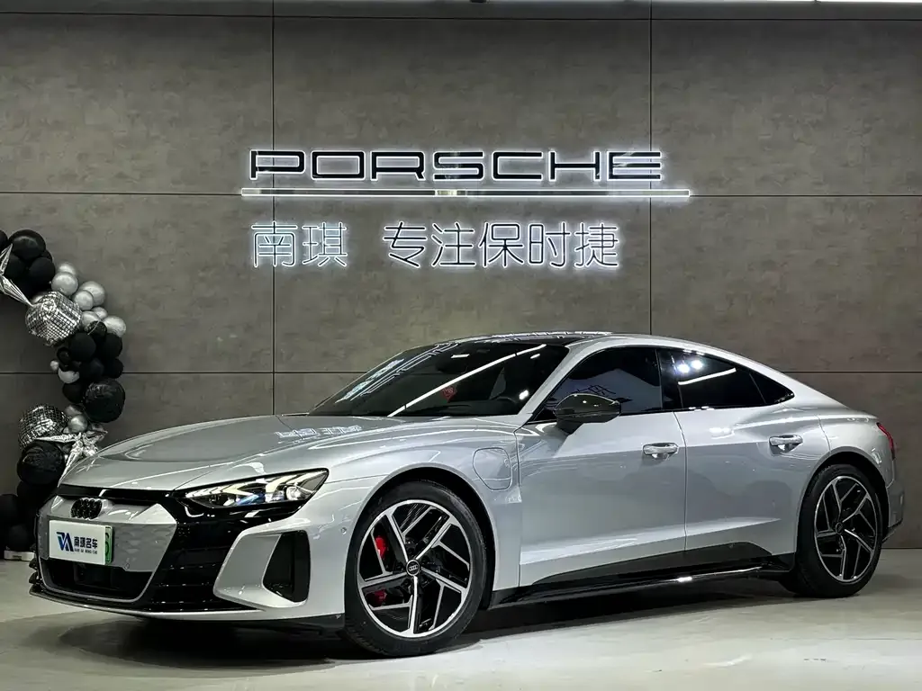 Audi RS e-tron GT 2024 из CN, фото 1