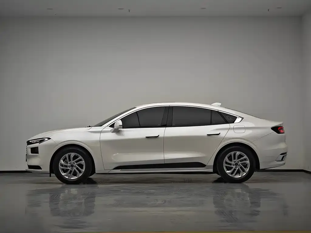 Ford Mondeo 2024 из CN, фото 2