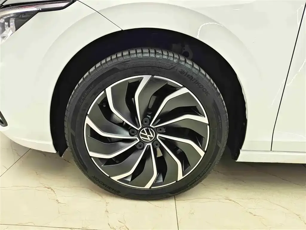 Volkswagen Golf 2022 из CN, фото 4