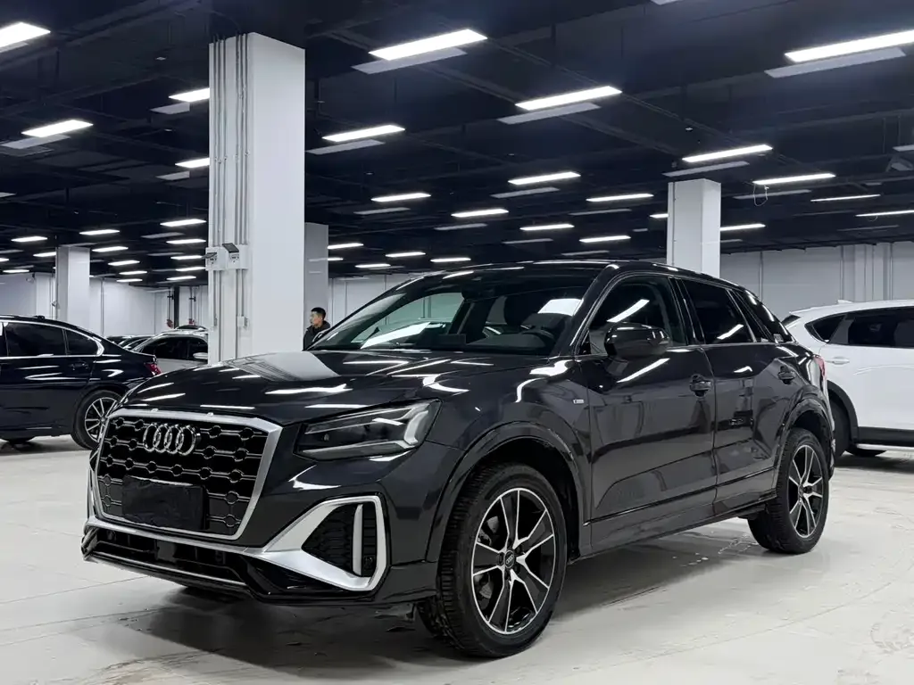 Audi Q2L 2022 из CN, фото 1