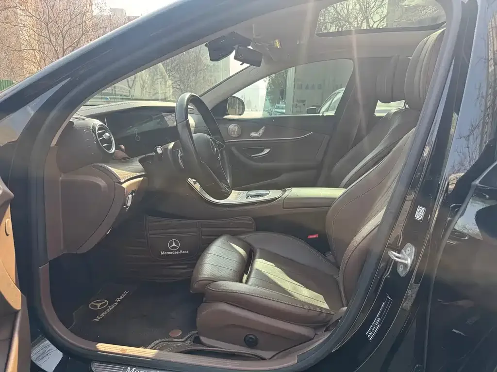 Mercedes-Benz E-Class 2022 из CN, фото 3