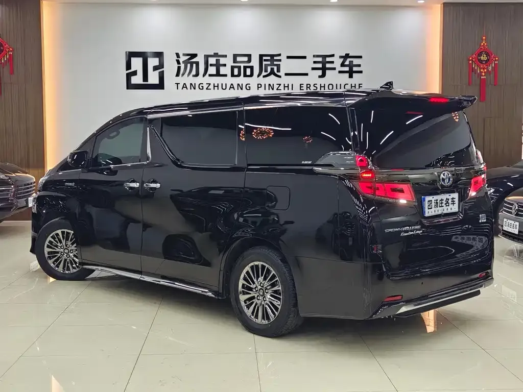 Toyota Vellfire 2023 из CN, фото 10