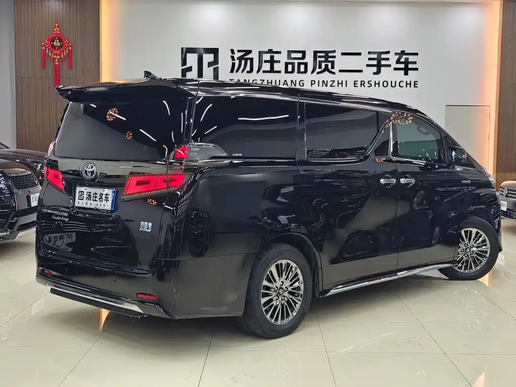 Toyota Vellfire 2023 из CN, фото 9