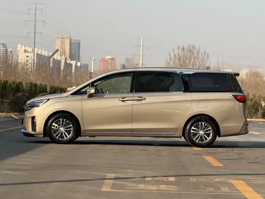 Buick GL8 2025 из CN, фото 7