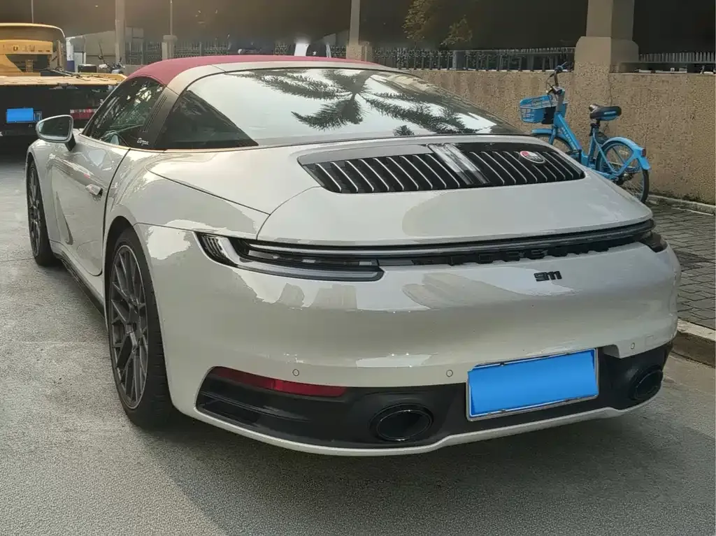 Porsche 911 2024 из CN, фото 6