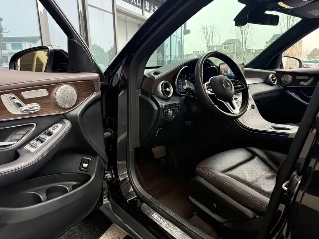 Mercedes-Benz GLC 2021 из CN, фото 2