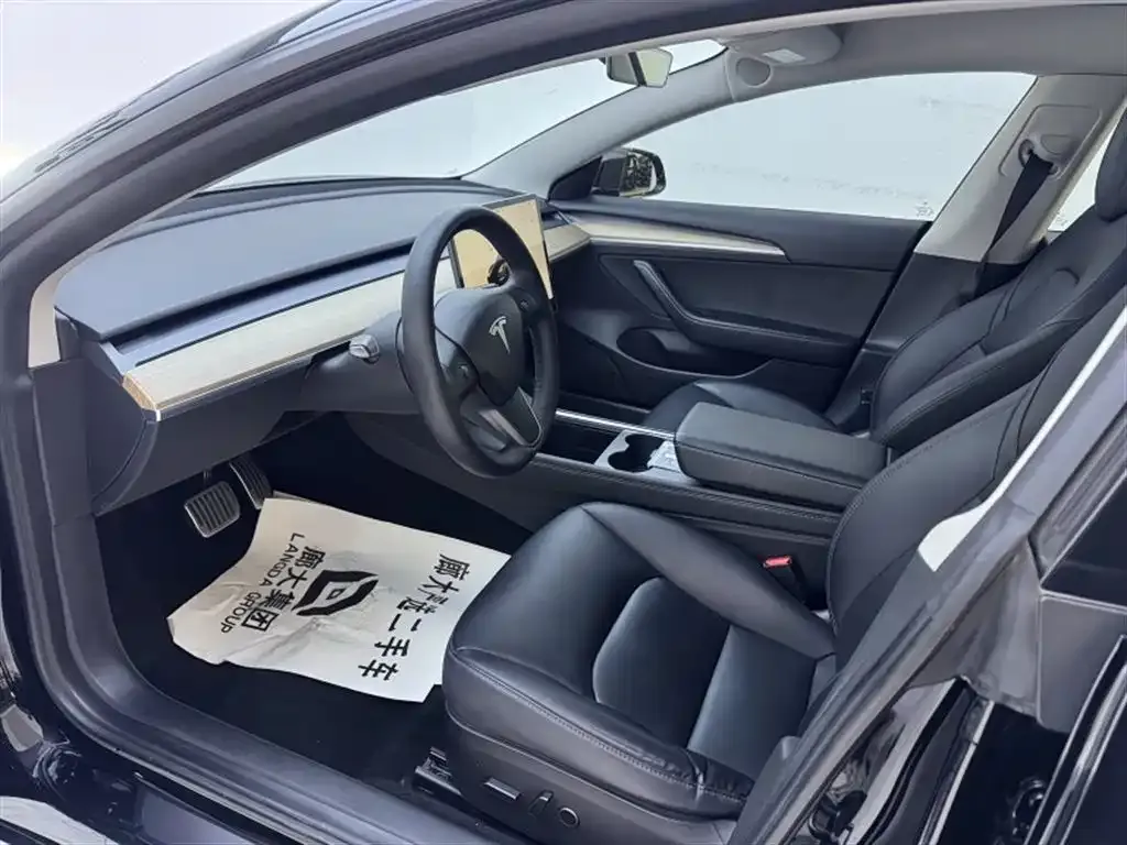 Tesla Model 3 — фото 6