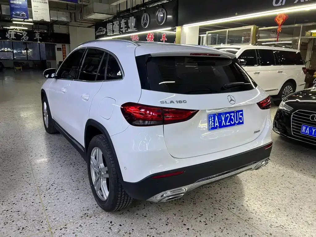 Mercedes-Benz GLA — фото 8