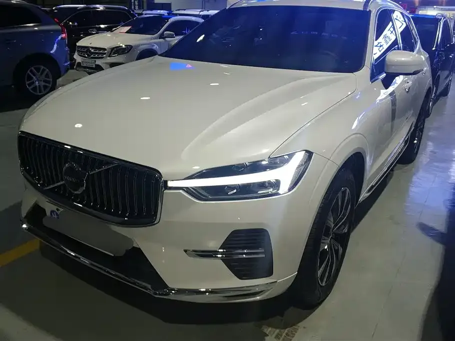 Volvo XC60 2024 из CN, фото 1