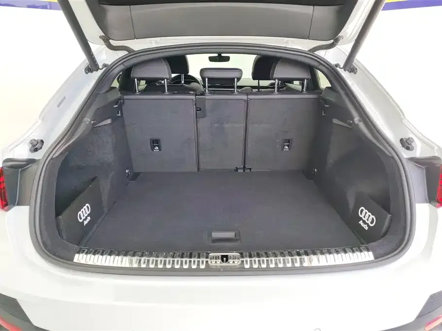 Audi Q3 Sportback — фото 4