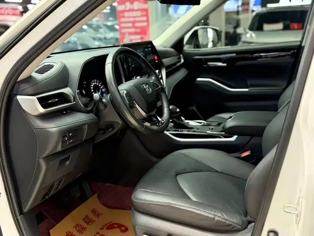 Toyota Highlander 2022 из CN, фото 6