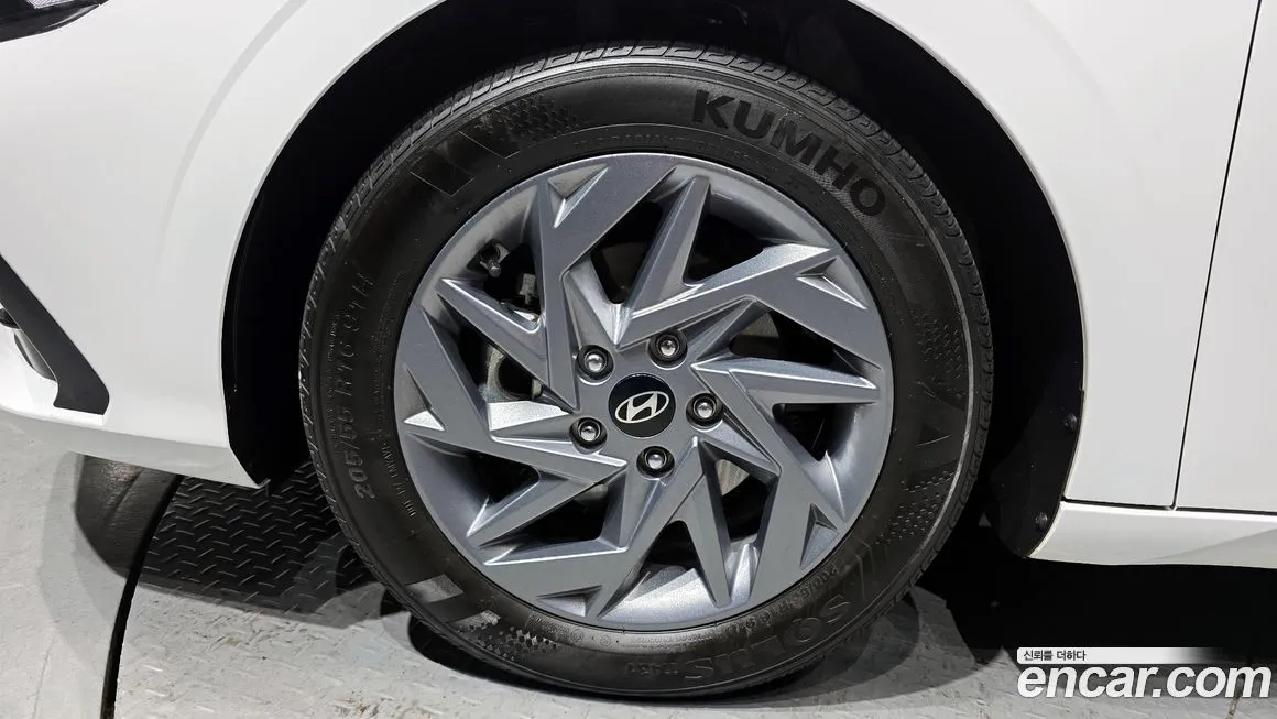 Hyundai AVANTE — фото 9