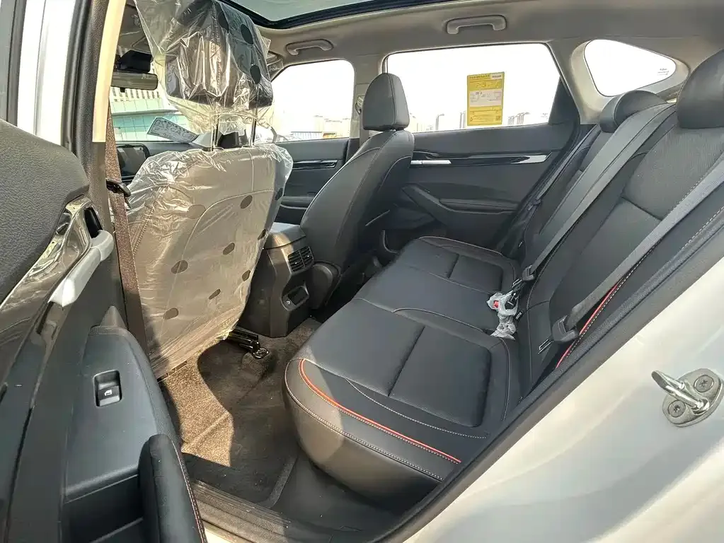 Kia Seltos 2025 из CN, фото 8