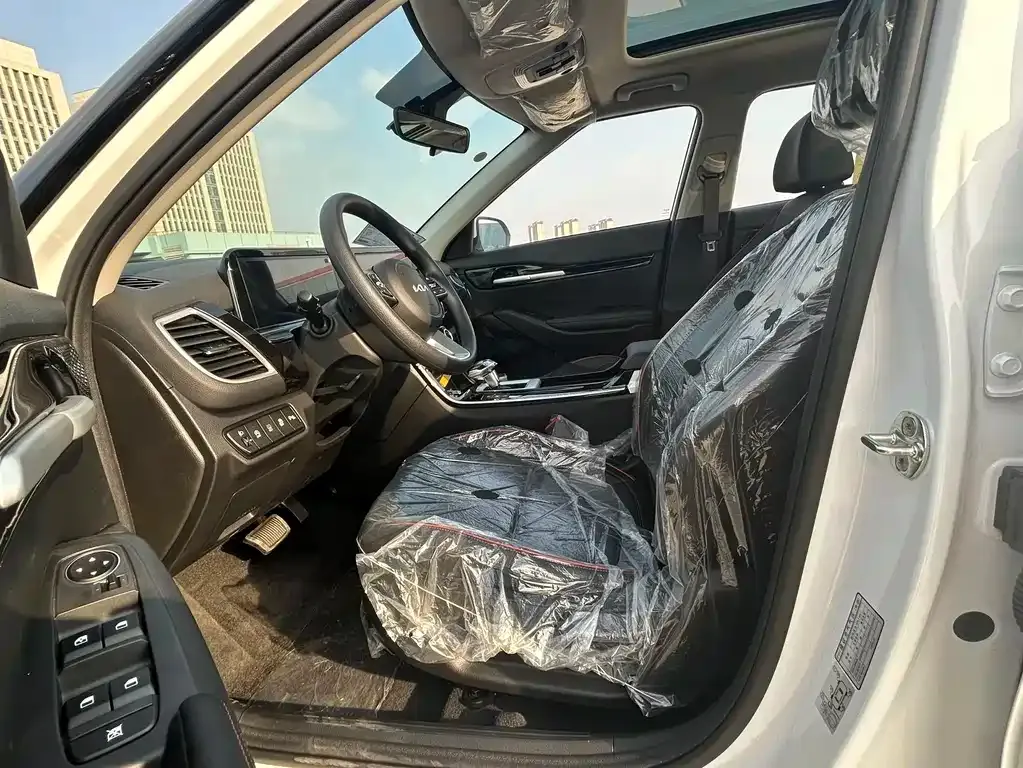 Kia Seltos 2025 из CN, фото 9