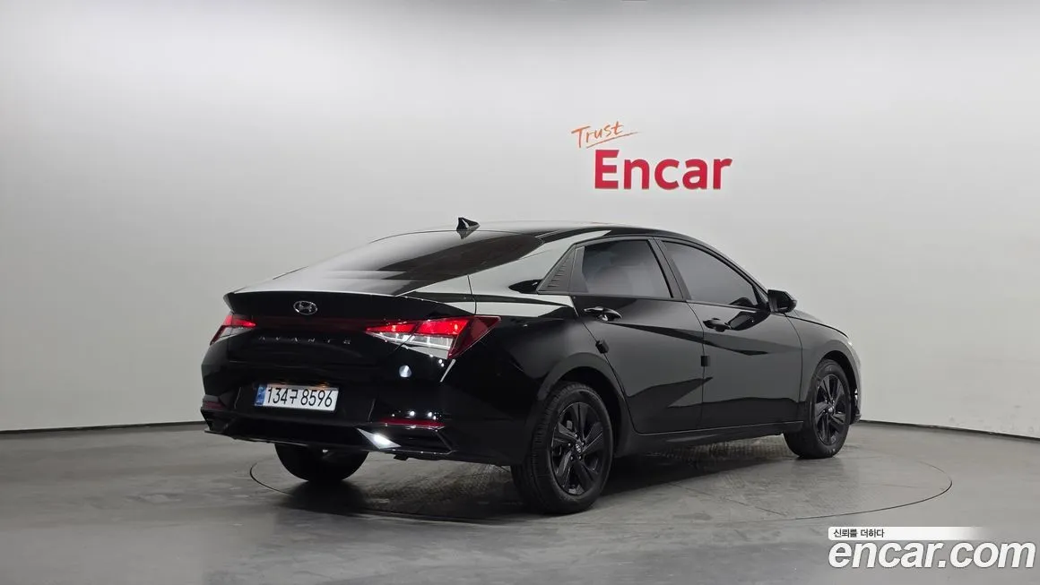 Hyundai AVANTE 2023 из KR, фото 3