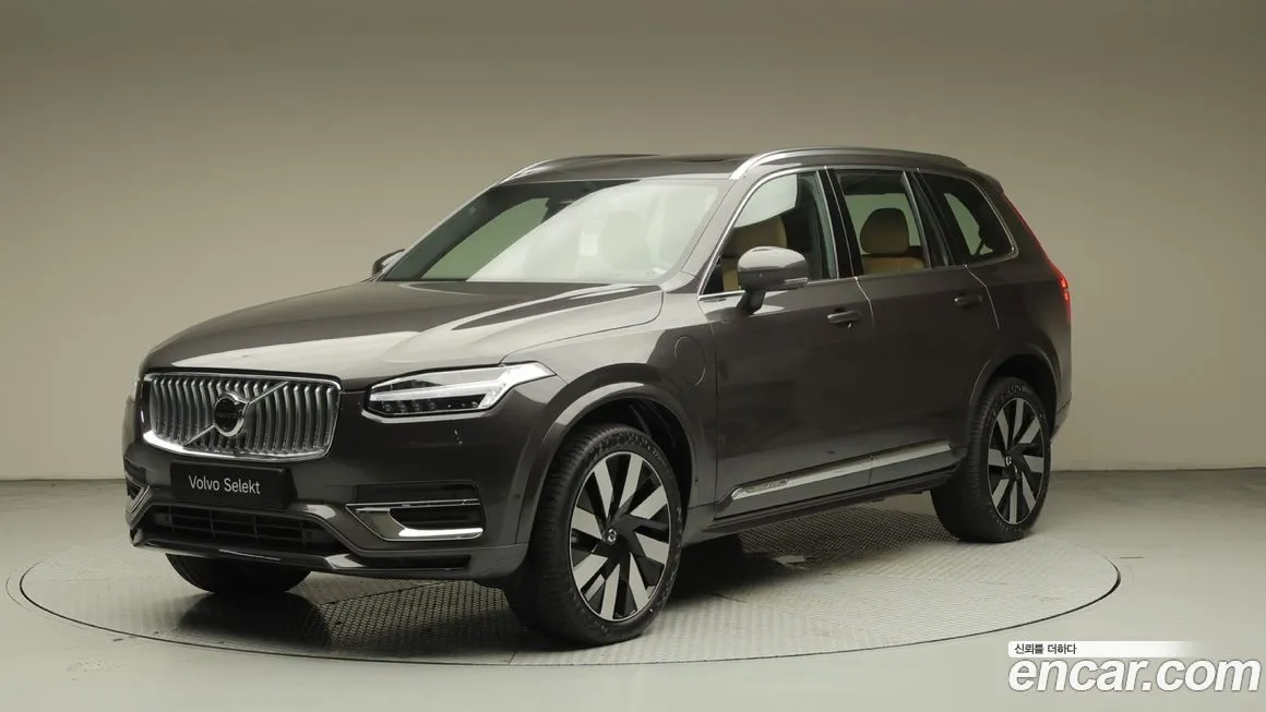 Volvo XC90 — фото 1