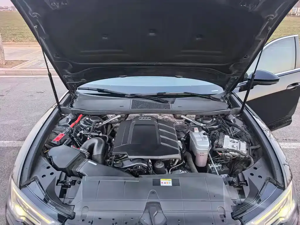 Audi A6L 2021 из CN, фото 6