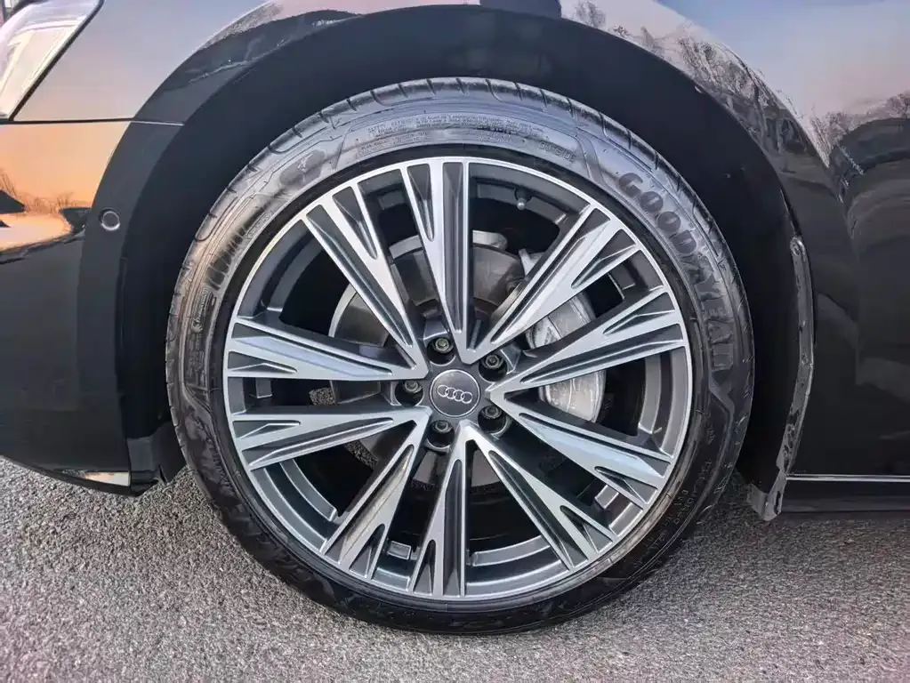 Audi A6L 2021 из CN, фото 10