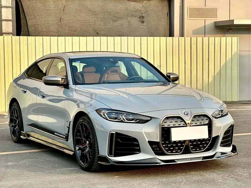 BMW i4 2023 из CN, фото 9