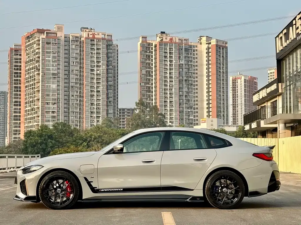 BMW i4 2023 из CN, фото 10