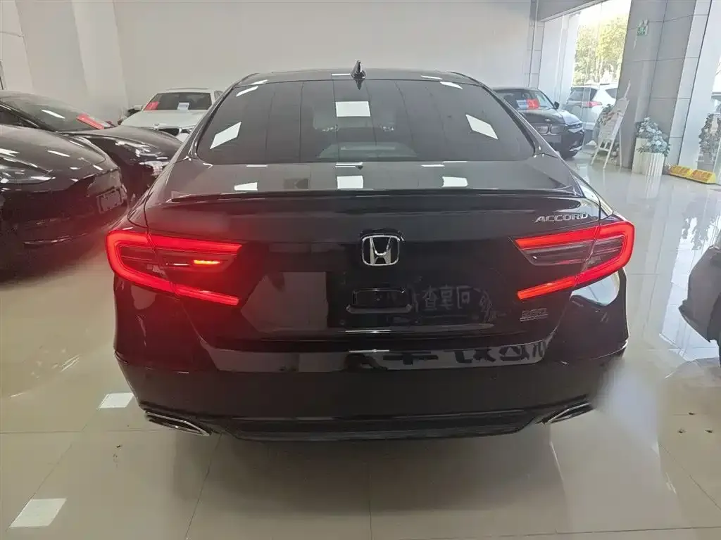 Honda Accord 2023 из CN, фото 2