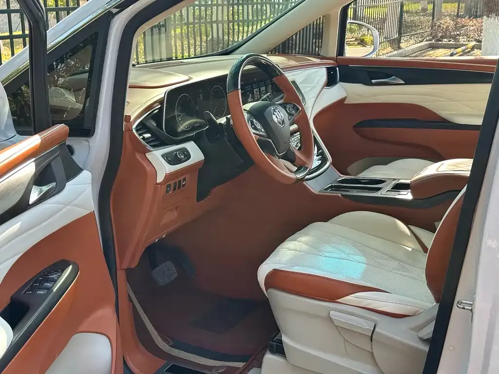 Buick GL8 2021 из CN, фото 8