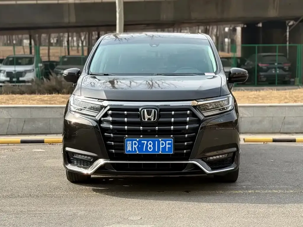 Honda Elysion 2022 из CN, фото 4