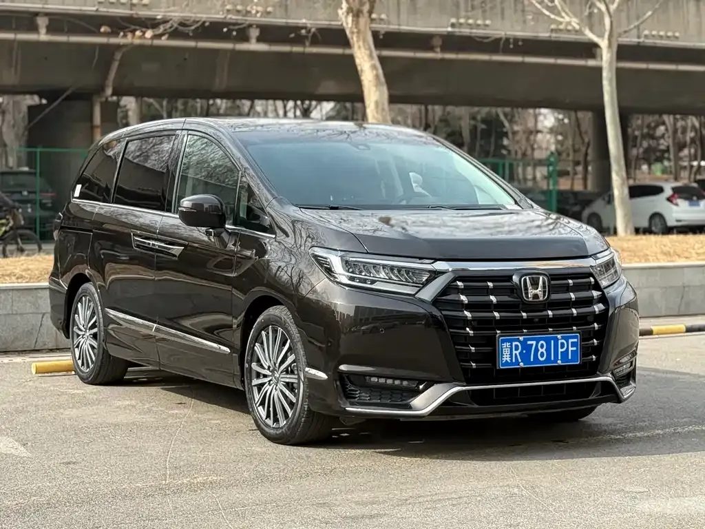 Honda Elysion 2022 из CN, фото 7