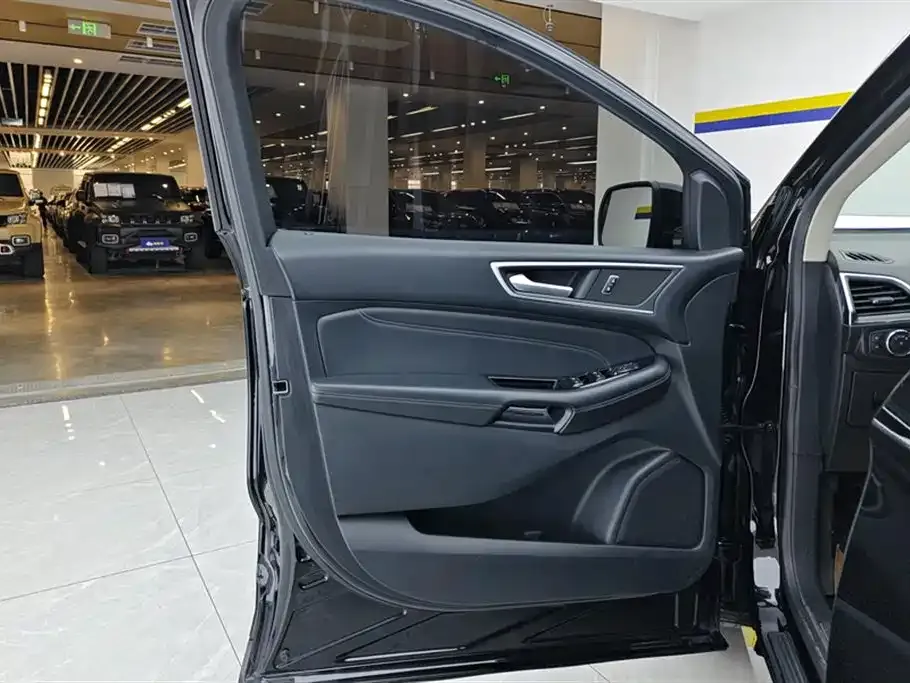 Ford Edge 2021 из CN, фото 10