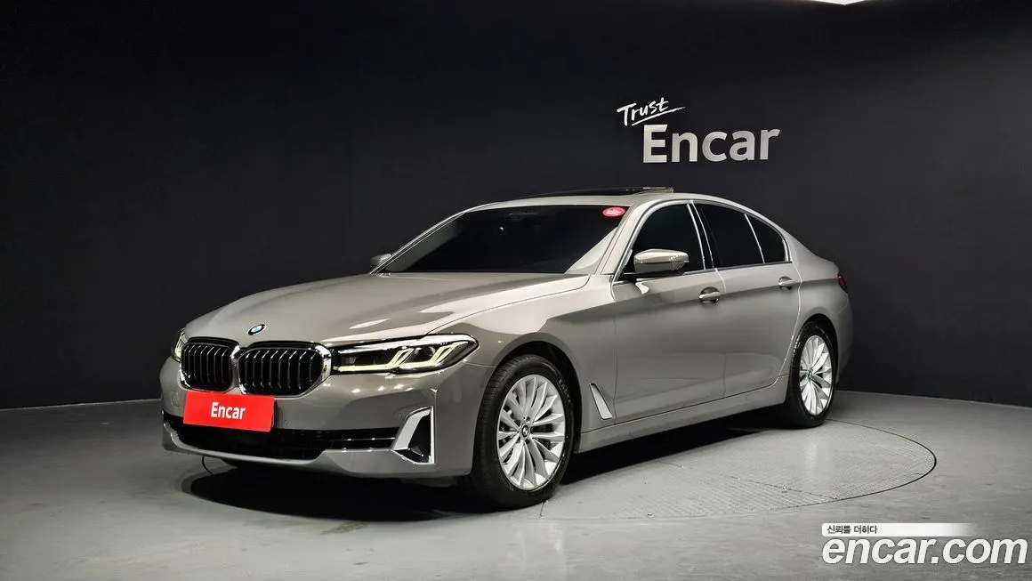 BMW 5-Series — фото 1