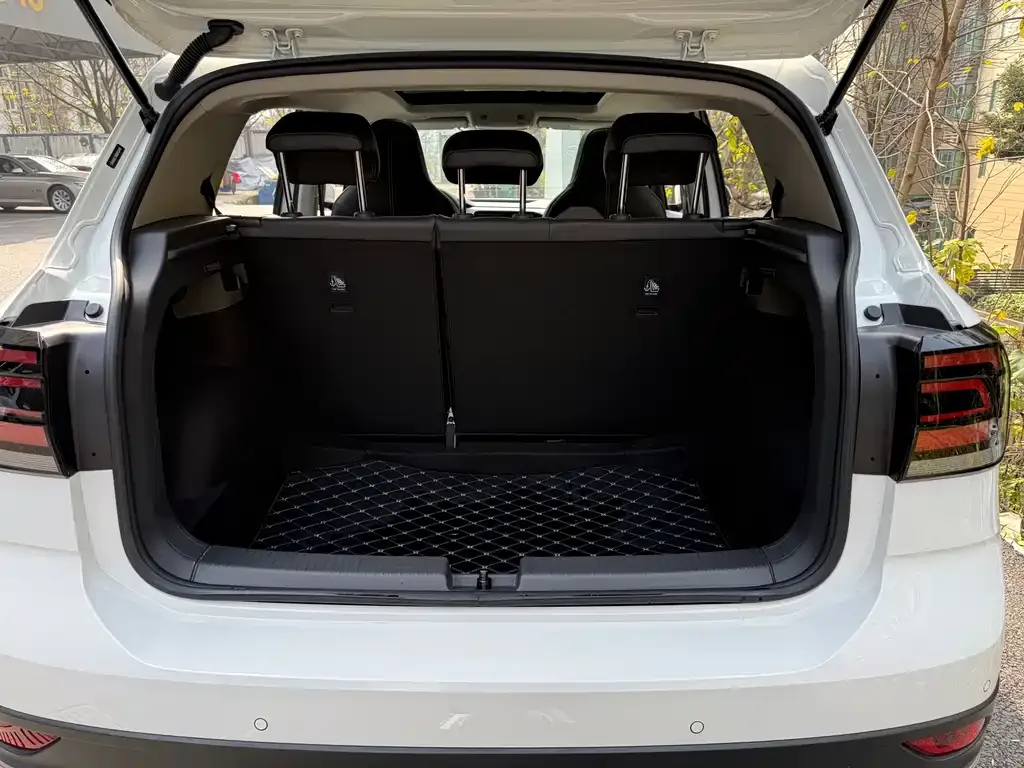 Volkswagen T-Cross 2021 из CN, фото 2
