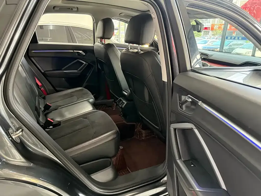 Audi Q3 2021 из CN, фото 3