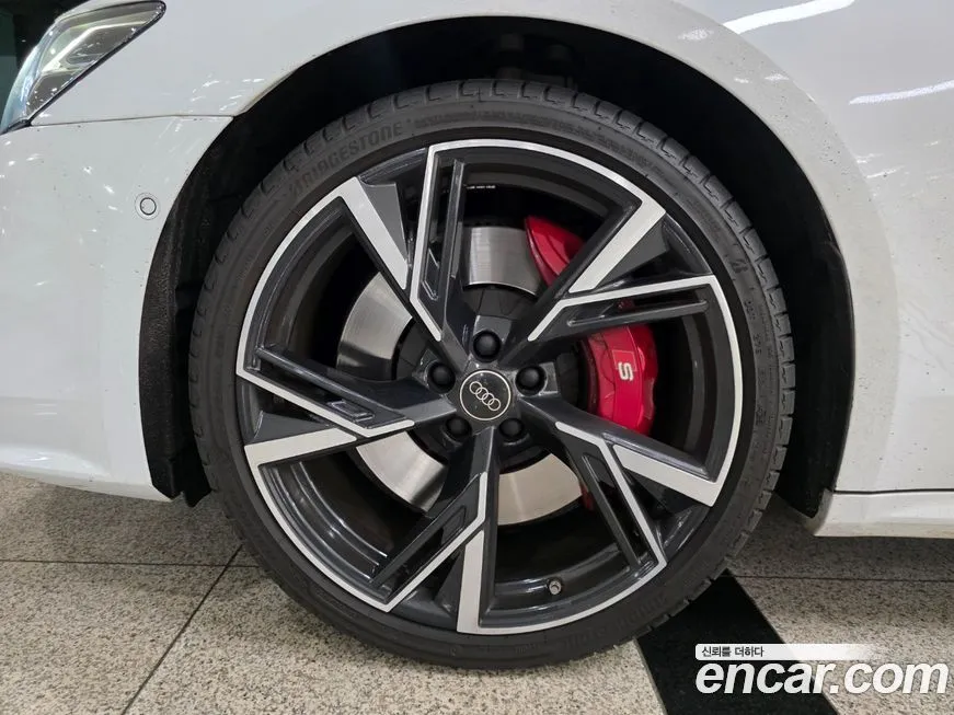 Audi S7 2024 из KR, фото 9