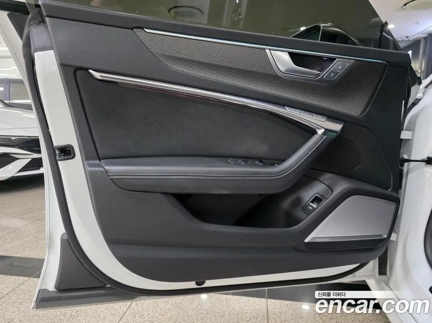 Audi S7 2024 из KR, фото 6