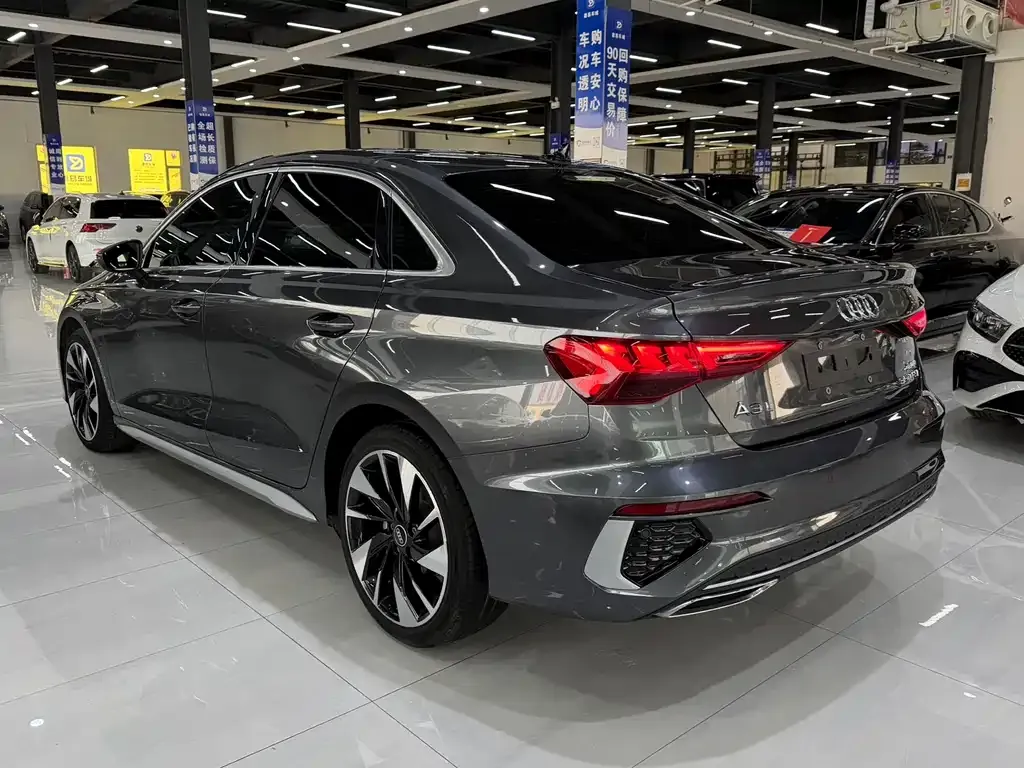 Audi A3 2023 из CN, фото 5
