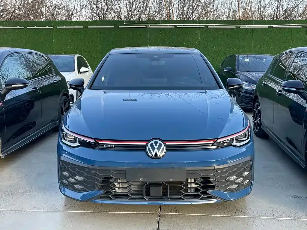 Volkswagen Golf GTI — фото 6