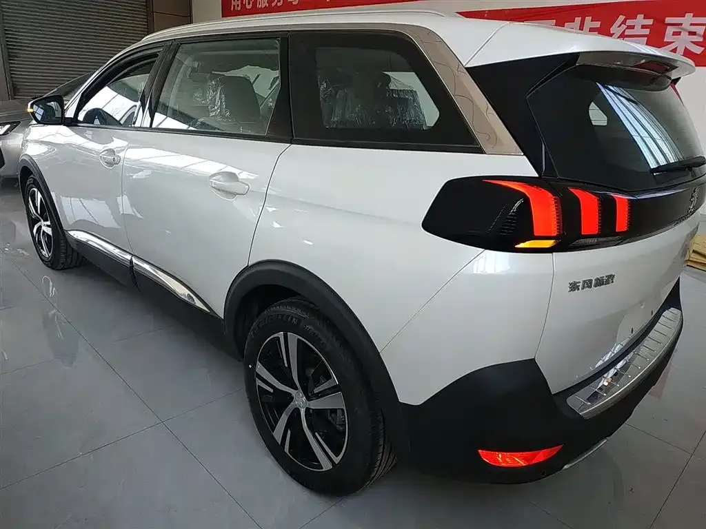 Peugeot 5008 2025 из CN, фото 6
