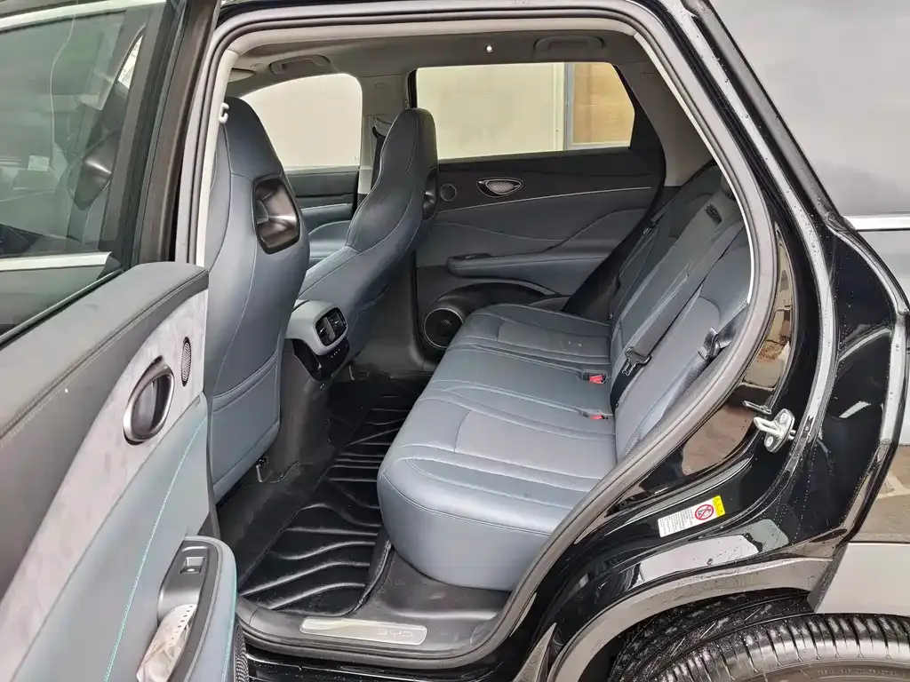 BYD Hiace 07 DM-i — фото 10