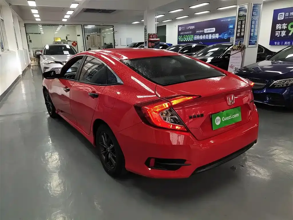 Honda Civic — фото 6