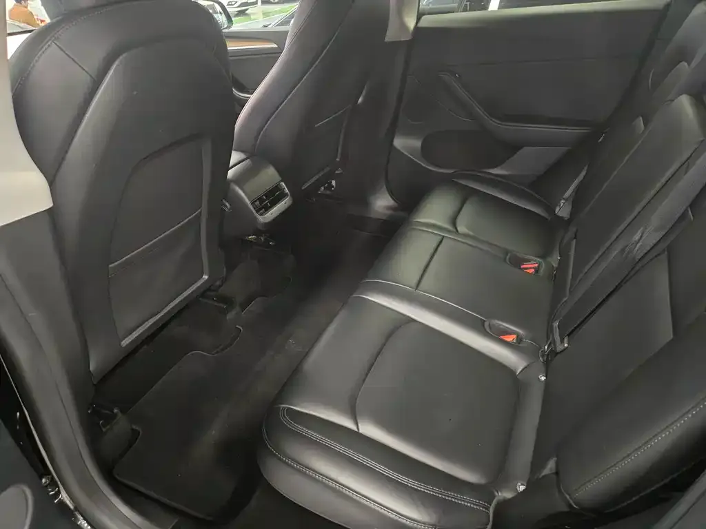 Tesla Model Y 2022 из CN, фото 8