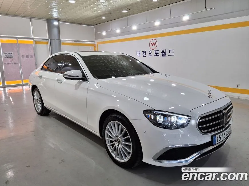 Mercedes-Benz E-Class 2023 из KR, фото 2